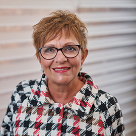 Susie Aero Drapery & Blind design consultant